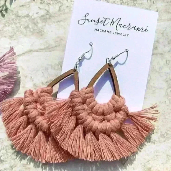 SUNSET MACRAME Jewelry - Teardrop Macramé Earrings